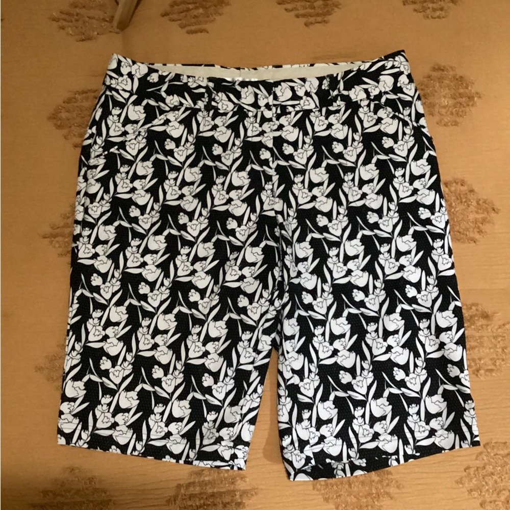 Peter Millar Black and White Floral Patterned Golf Shorts